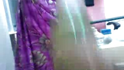 Amateur Latina ពត់​ខ្លួន​ដើម្បី​ឱ្យ​នាង​អាច​ធ្វើ​វា​រចនាប័ទ្ម doggy នៅ​ក្នុង​ការិយាល័យ​
