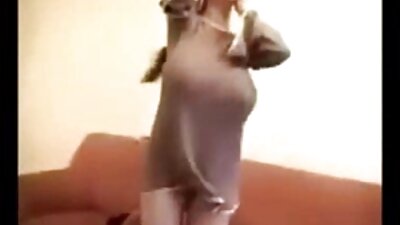 Curvaceous Carmella Bing នៅ​លើ​កំពូល​សម្រាប់​ការ​រួម​ភេទ​ដ៏​រឹង​ប៉ឹង