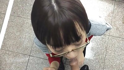 Brunette with a large ass and big tits gets her pussy stretched lips